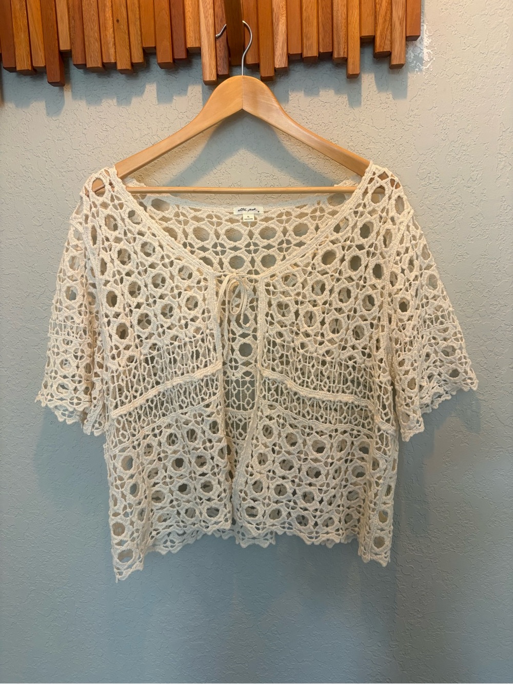 Boho Ultra Pink Cream Crochet Openwork Tie Cardigan/ Top size XL